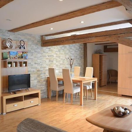 Apartment S10 In Bester Lage Stilvoll Im Zentrum Von Bayreuth Mit Klimaanlage Und Parkplatz Bagian luar foto